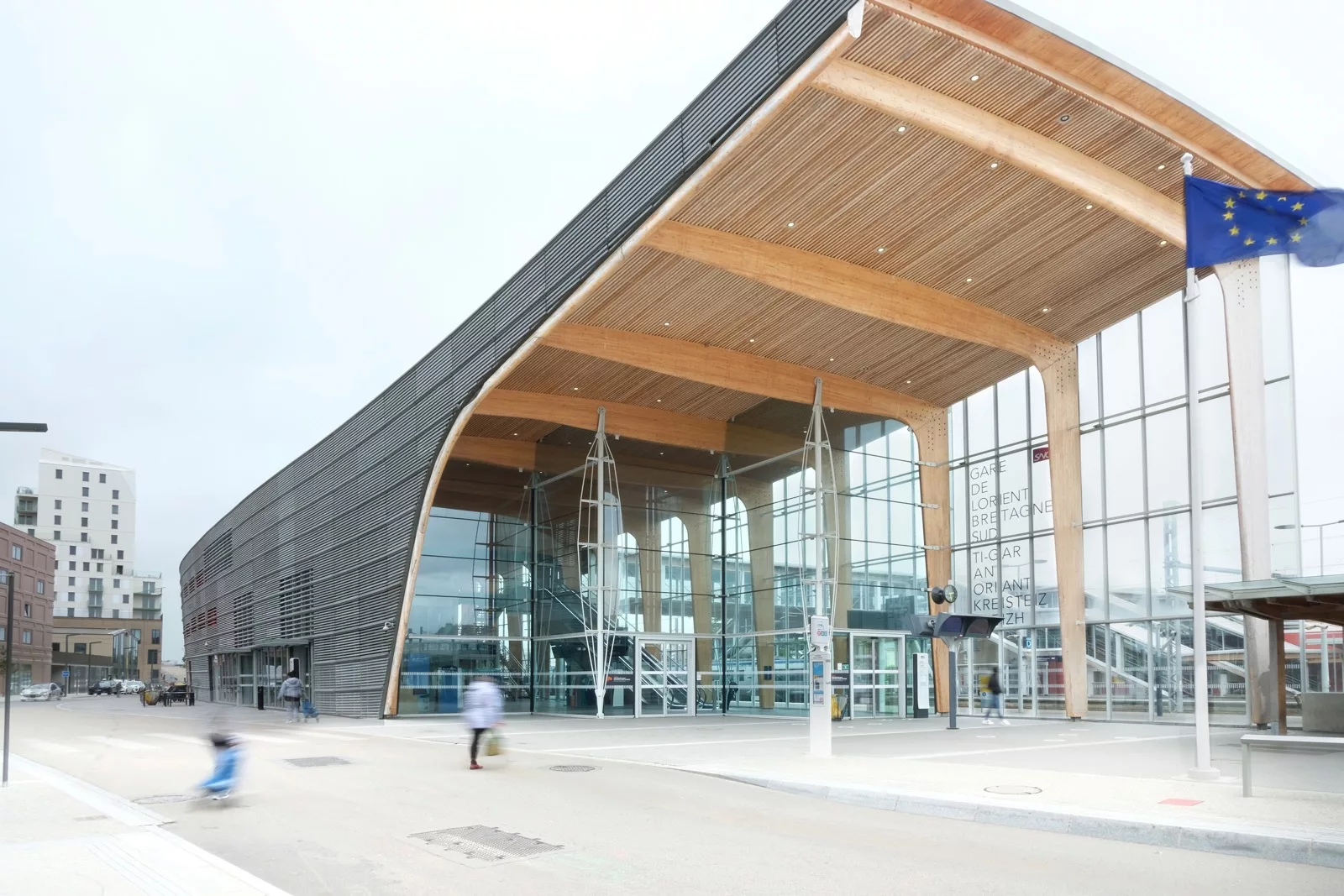 Lire la suite à propos de l’article Gare TGV – Lorient